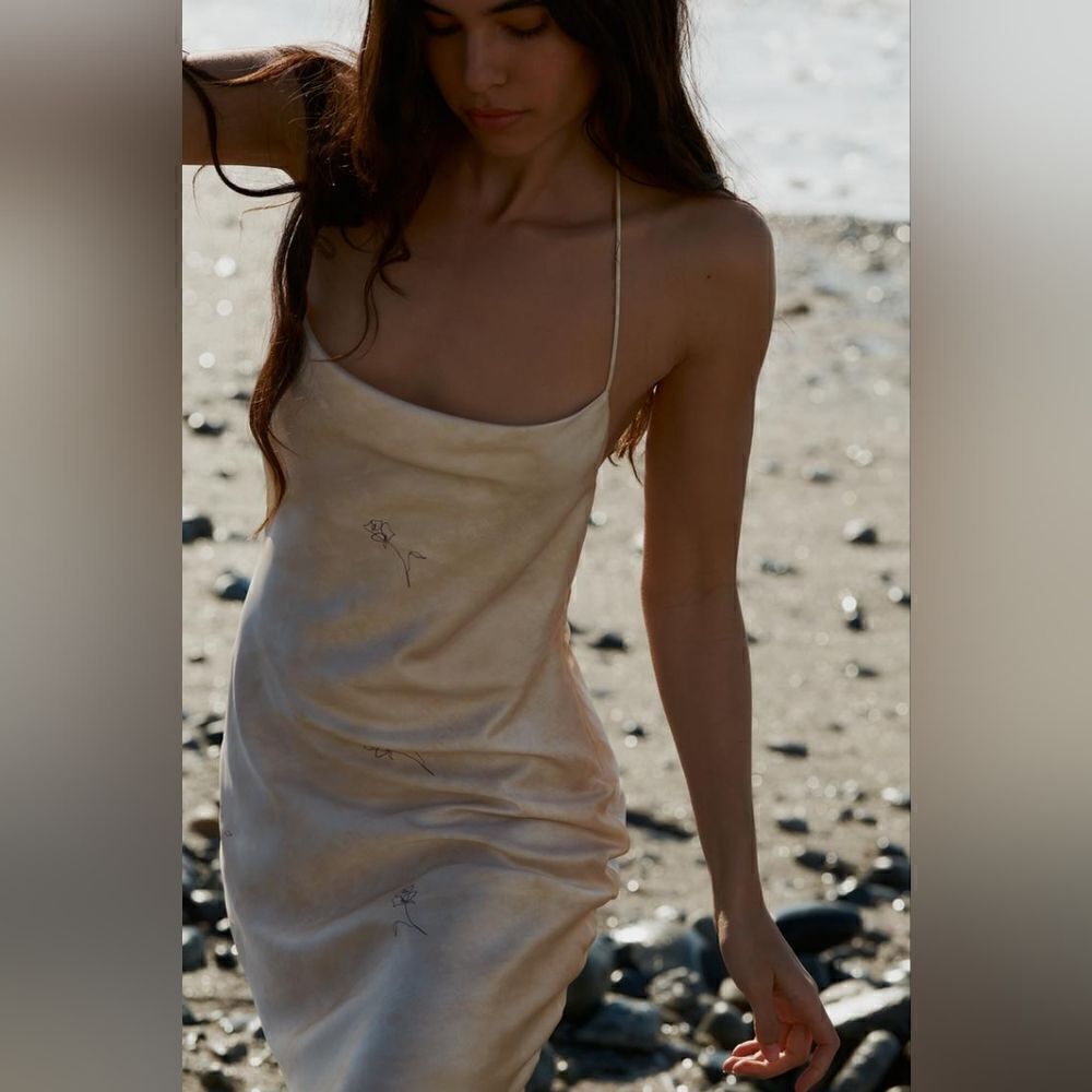 Zara SATIN EFFECT PRINT DRESS - Picture 3 of 11